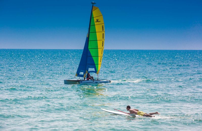 Club Med Cefalú Wassersport auf dem Meer.jpg
